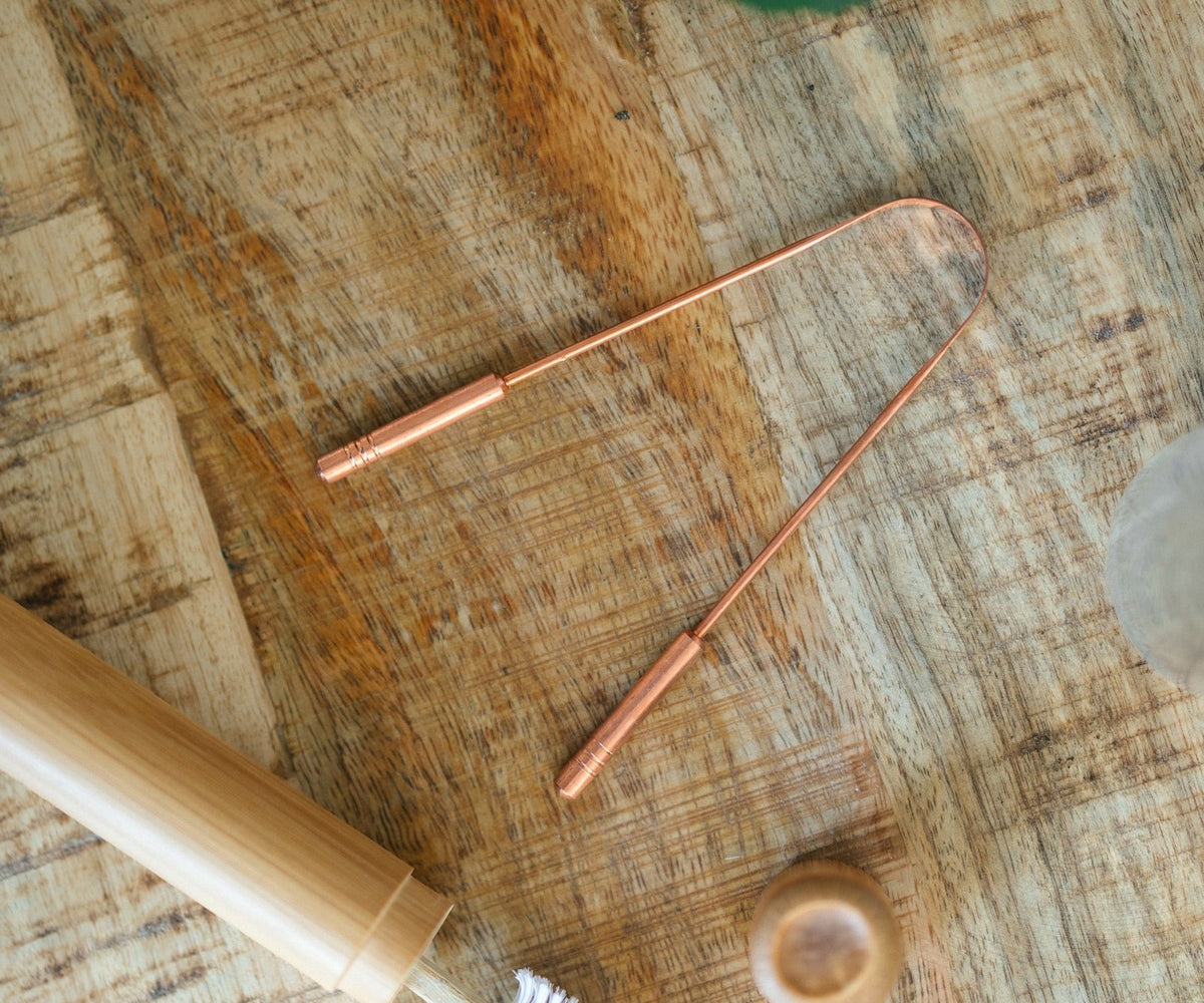 Copper or stainless steel tongue scraper: what is the difference?