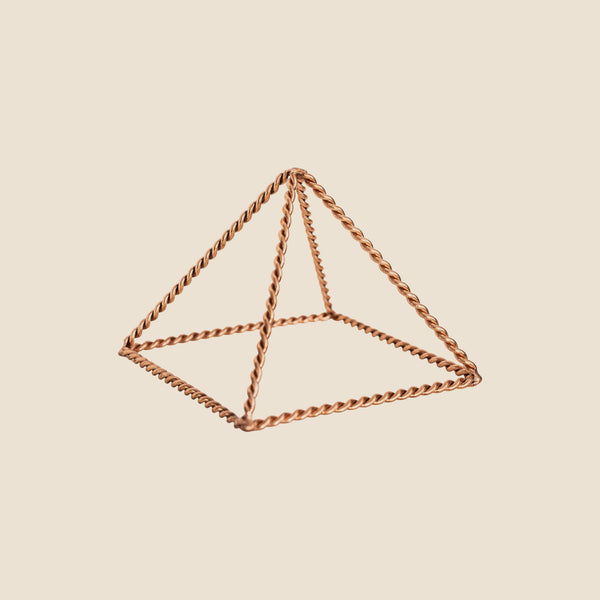 Kopero Copper Pyramid Energizer Twisted Small (14.56 cm)